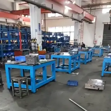 abricant moule injection plastique